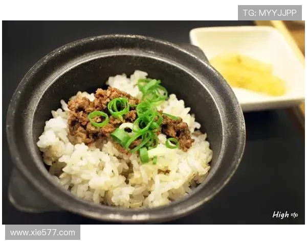 浓眉哥家里请了三个厨师就为了让他每天吃不一样的有机餐